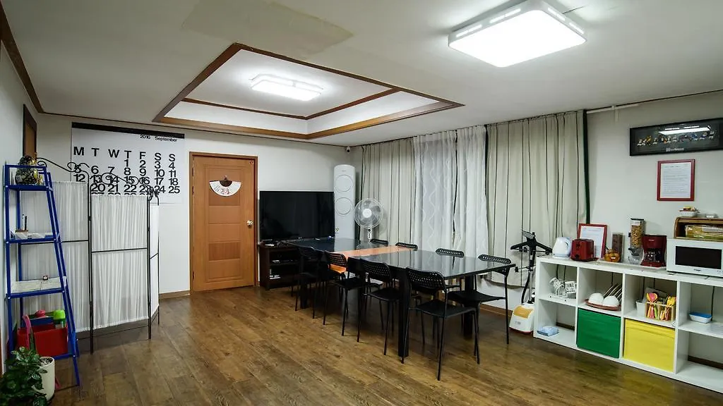 Hotel Jeong House à Séoul 2*,  Corée du Sud